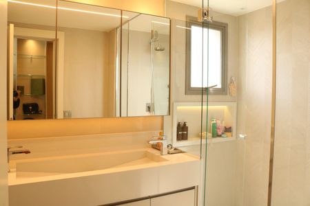 Apartamento à venda com 147m², 3 quartos e 2 vagasBanheiro da Suíte 1