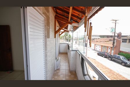 Casa de condomínio para alugar com 72m², 2 quartos e 1 vagaVaranda