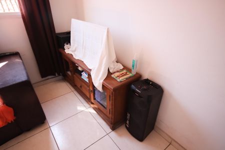 Sala de casa de condomínio para alugar com 2 quartos, 72m² em Aviação, Praia Grande