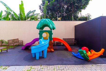 Apartamento à venda com 44m², 2 quartos e sem vagaÁrea comum - Playground