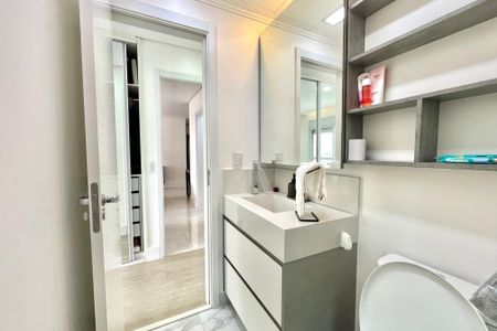 Apartamento à venda com 89m², 2 quartos e 2 vagasBanheiro da Suíte