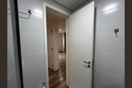 Apartamento à venda com 83m², 2 quartos e 2 vagasBanheiro Social