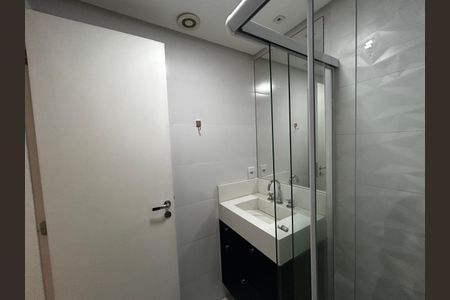 Apartamento à venda com 83m², 2 quartos e 2 vagasBanheiro Social
