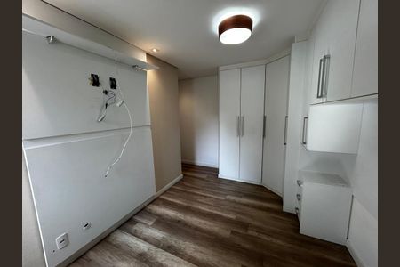 Apartamento à venda com 83m², 2 quartos e 2 vagasSuíte