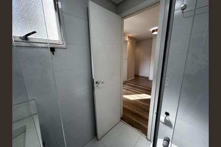 Apartamento à venda com 83m², 2 quartos e 2 vagasBanheiro da Suíte