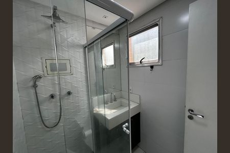 Apartamento à venda com 83m², 2 quartos e 2 vagasBanheiro da Suíte