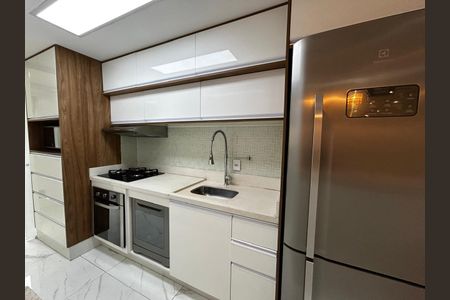 Apartamento à venda com 83m², 2 quartos e 2 vagasCozinha