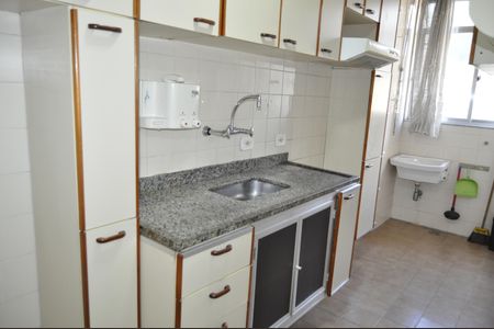 Apartamento à venda com 60m², 2 quartos e 1 vagaCozinha