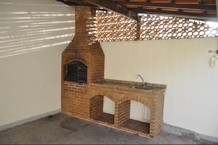 Apartamento à venda com 60m², 2 quartos e 1 vagaÁrea comum