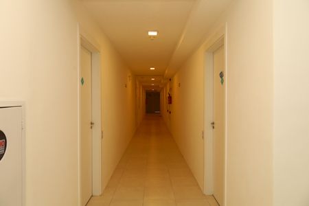 Apartamento à venda com 47m², 3 quartos e 1 vagaÁrea comum - Saguão do andar