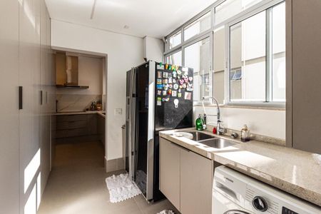 Apartamento à venda com 220m², 3 quartos e 2 vagas Apartamento à venda com 220m², 3 quartos e 2 vagasÁrea de Serviço