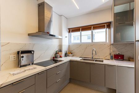 Apartamento à venda com 220m², 3 quartos e 2 vagas Apartamento à venda com 220m², 3 quartos e 2 vagasCozinha