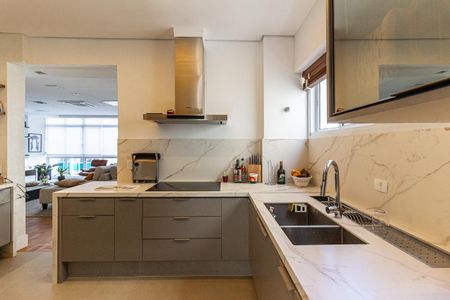 Apartamento à venda com 220m², 3 quartos e 2 vagas Apartamento à venda com 220m², 3 quartos e 2 vagasCozinha