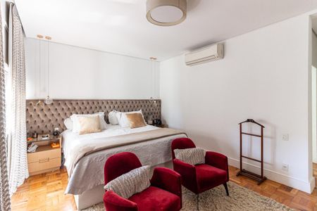 Apartamento à venda com 220m², 3 quartos e 2 vagas Apartamento à venda com 220m², 3 quartos e 2 vagasQuarto da Suíte 1