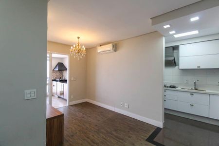Apartamento à venda com 66m², 2 quartos e 1 vagaSala
