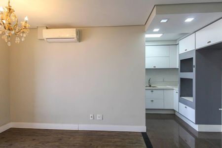 Apartamento à venda com 66m², 2 quartos e 1 vagaSala