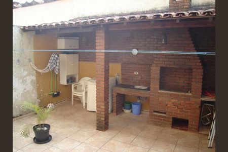 Casa à venda com 2 quartos, 90m² em Jardim Aeroporto, São Paulo