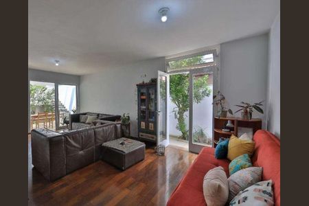 Casa à venda com 4 quartos, 228m² em Parque Terra Nova, São Bernardo do Campo