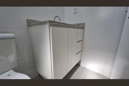 Apartamento para alugar com 64m², 2 quartos e 2 vagas Apartamento para alugar com 64m², 2 quartos e 2 vagasBanheiro da Suíte