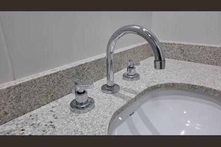 Apartamento para alugar com 64m², 2 quartos e 2 vagas Apartamento para alugar com 64m², 2 quartos e 2 vagasBanheiro