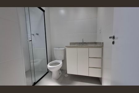 Apartamento para alugar com 64m², 2 quartos e 2 vagas Apartamento para alugar com 64m², 2 quartos e 2 vagasBanheiro da Suíte