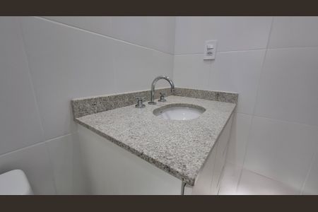 Apartamento para alugar com 64m², 2 quartos e 2 vagas Apartamento para alugar com 64m², 2 quartos e 2 vagasBanheiro da Suíte