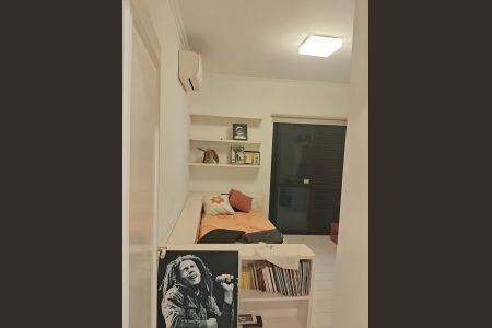 Apartamento à venda com 249m², 4 quartos e 4 vagas Apartamento à venda com 249m², 4 quartos e 4 vagasQuarto