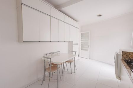 Casa para alugar com 100m², 3 quartos e 1 vagaCozinha