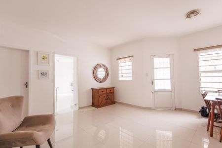 Casa para alugar com 100m², 3 quartos e 1 vagaSala