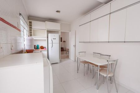 Casa para alugar com 100m², 3 quartos e 1 vagaCozinha