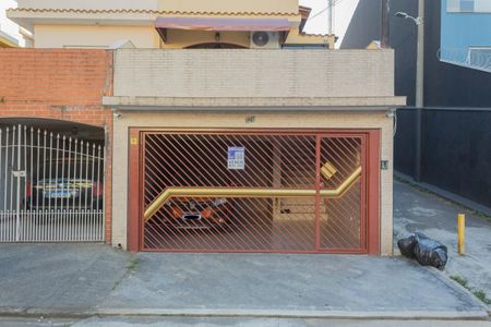 Casa à venda com 125m², 3 quartos e 2 vagas Casa à venda com 125m², 3 quartos e 2 vagasFachada