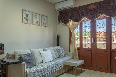 Sala de casa à venda com 3 quartos, 125m² em Jardim Vera Cruz, São Bernardo do Campo