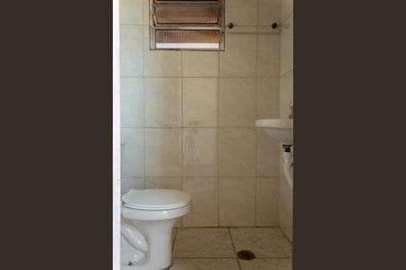 Casa à venda com 125m², 3 quartos e 2 vagas Casa à venda com 125m², 3 quartos e 2 vagasBanheiro de Serviço