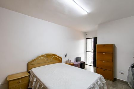 Casa à venda com 130m², 3 quartos e 2 vagas Casa à venda com 130m², 3 quartos e 2 vagasSuíte