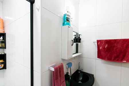 Casa à venda com 130m², 3 quartos e 2 vagas Casa à venda com 130m², 3 quartos e 2 vagasBanheiro