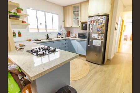 Cozinha de casa à venda com 2 quartos, 135m² em Vila Oratorio, São Paulo
