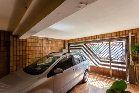 Casa à venda com 140m², 3 quartos e 2 vagas Casa à venda com 140m², 3 quartos e 2 vagasGaragem
