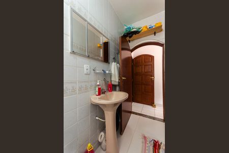 Casa à venda com 140m², 3 quartos e 2 vagas Casa à venda com 140m², 3 quartos e 2 vagasSuíte - Banheiro