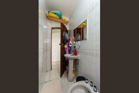 Casa à venda com 140m², 3 quartos e 2 vagas Casa à venda com 140m², 3 quartos e 2 vagasBanheiro