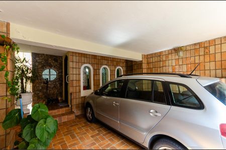 Casa à venda com 140m², 3 quartos e 2 vagas Casa à venda com 140m², 3 quartos e 2 vagasGaragem