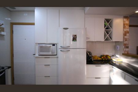 Apartamento à venda com 77m², 2 quartos e 1 vagaCozinha