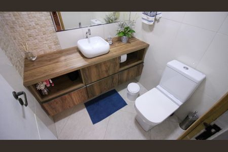 Apartamento à venda com 77m², 2 quartos e 1 vagaBanheiro