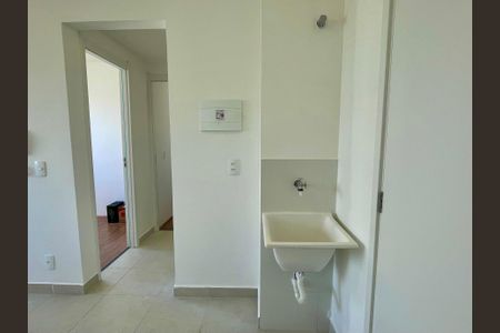 Apartamento para alugar com 33m², 2 quartos e sem vaga Apartamento para alugar com 33m², 2 quartos e sem vagaÁrea de Serviço