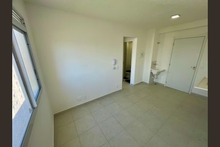 Apartamento para alugar com 33m², 2 quartos e sem vaga Apartamento para alugar com 33m², 2 quartos e sem vagaSala