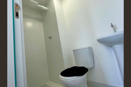 Apartamento para alugar com 33m², 2 quartos e sem vaga Apartamento para alugar com 33m², 2 quartos e sem vagaBanheiro
