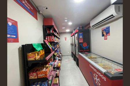 Apartamento para alugar com 33m², 2 quartos e sem vaga Apartamento para alugar com 33m², 2 quartos e sem vagaMercado