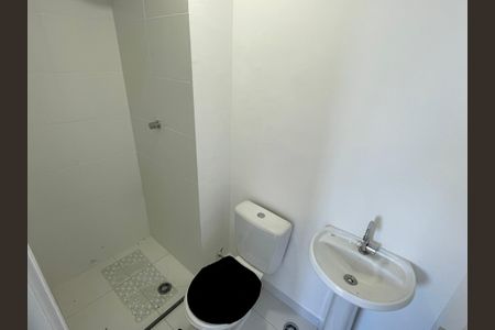 Apartamento para alugar com 33m², 2 quartos e sem vaga Apartamento para alugar com 33m², 2 quartos e sem vagaBanheiro