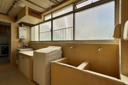 Apartamento para alugar com 208m², 3 quartos e 3 vagasÁrea de Serviço