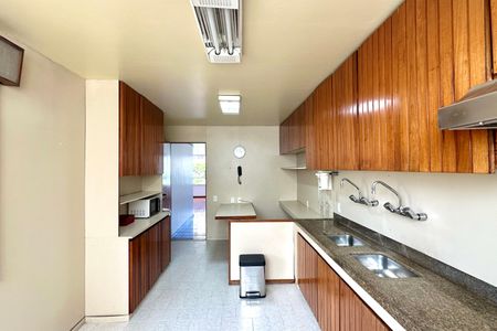 Apartamento para alugar com 208m², 3 quartos e 3 vagasCozinha