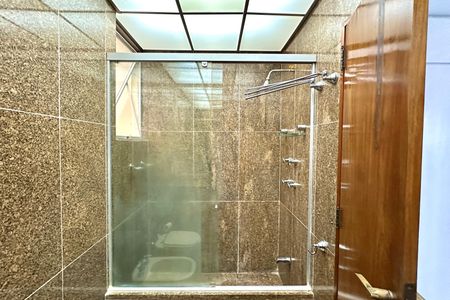 Apartamento para alugar com 208m², 3 quartos e 3 vagasBanheiro da Suíte